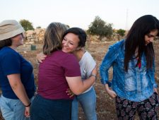 Israël en Palestina moeten niet de strijd maar de dialoog aangaan