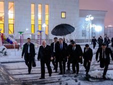 Wie is buitenlandminister Sergej Lavrov? ‘Zijn moraal is de Russische staat’