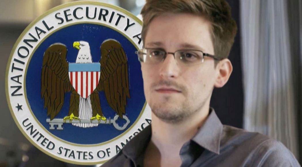 Poetin geeft Russisch staatsburgerschap aan klokkenluider Edward Snowden