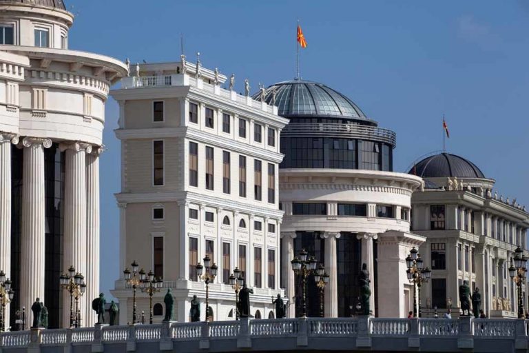 In Skopje
waan je je in Las Vegas In Skopje
waan je je in Las Vegas
