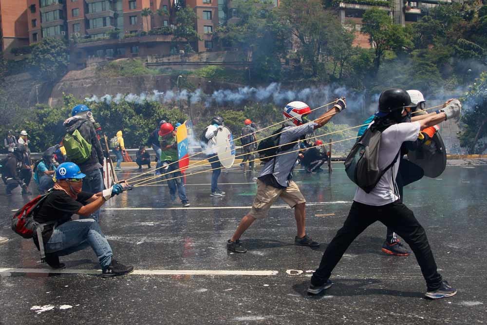 Niet Maduro maar het leger heeft de macht in Venezuela