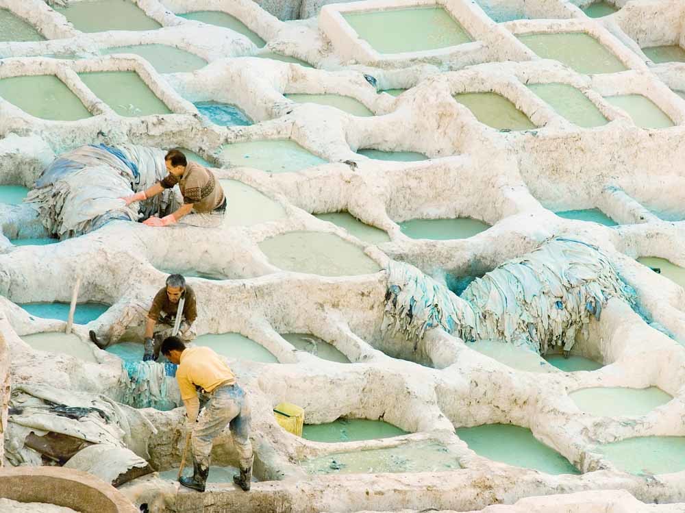 Binnenkort komt leer uit de fabriek
