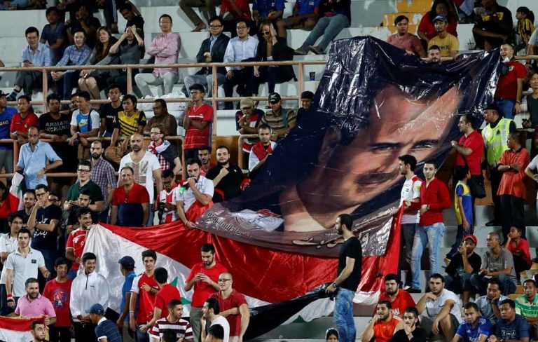 Voetballen
voor Assad? Voetballen
voor Assad?