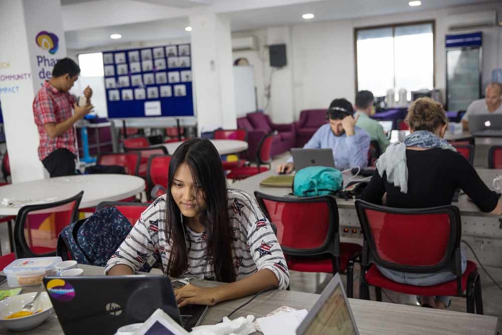 In Myanmar help je elkaar, maar niet de moslims