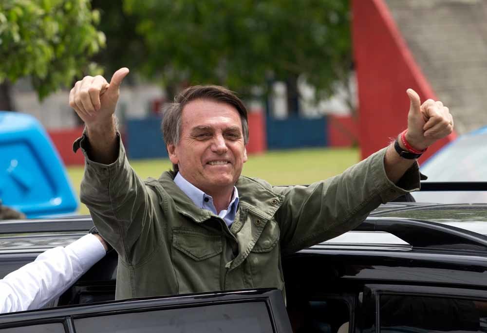 Huiszoeking Bolsonaro, ex-president verdacht van vervalsen vaccinatiebewijzen