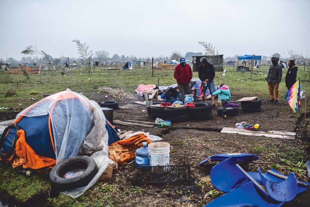 Argentijnse families bezetten uit nood onbebouwd land argentijnse families bezetten uit nood onbebouwd land