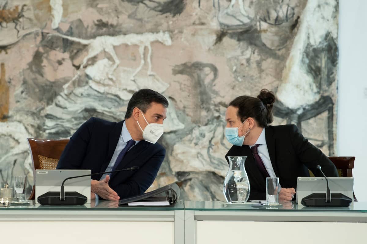 Pandemie raakt vooral jongeren, vrouwen en mensen van kleur | Podemos verlaat regering