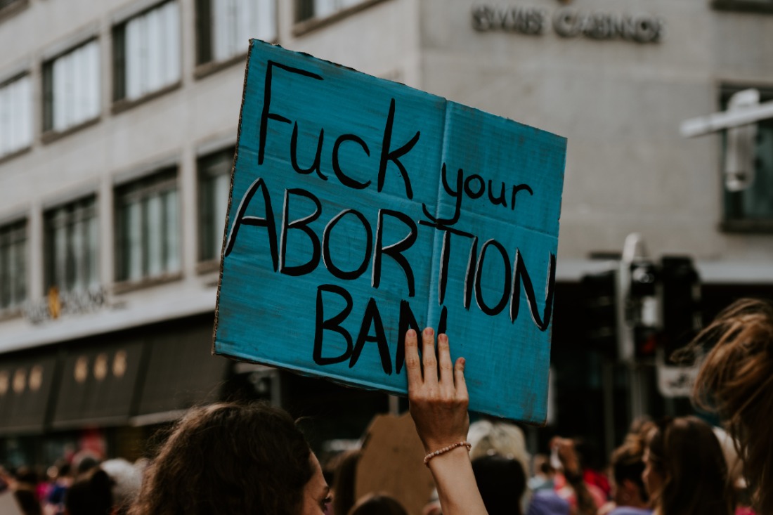 Arkansas verbiedt abortus bijna volledig | Belangrijke verkiezingen voor Netanyahu