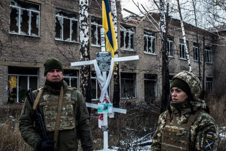 De waarheid over de Oekraïens-Russische oorlog.  Eerbetoon aan een verloren soldaat