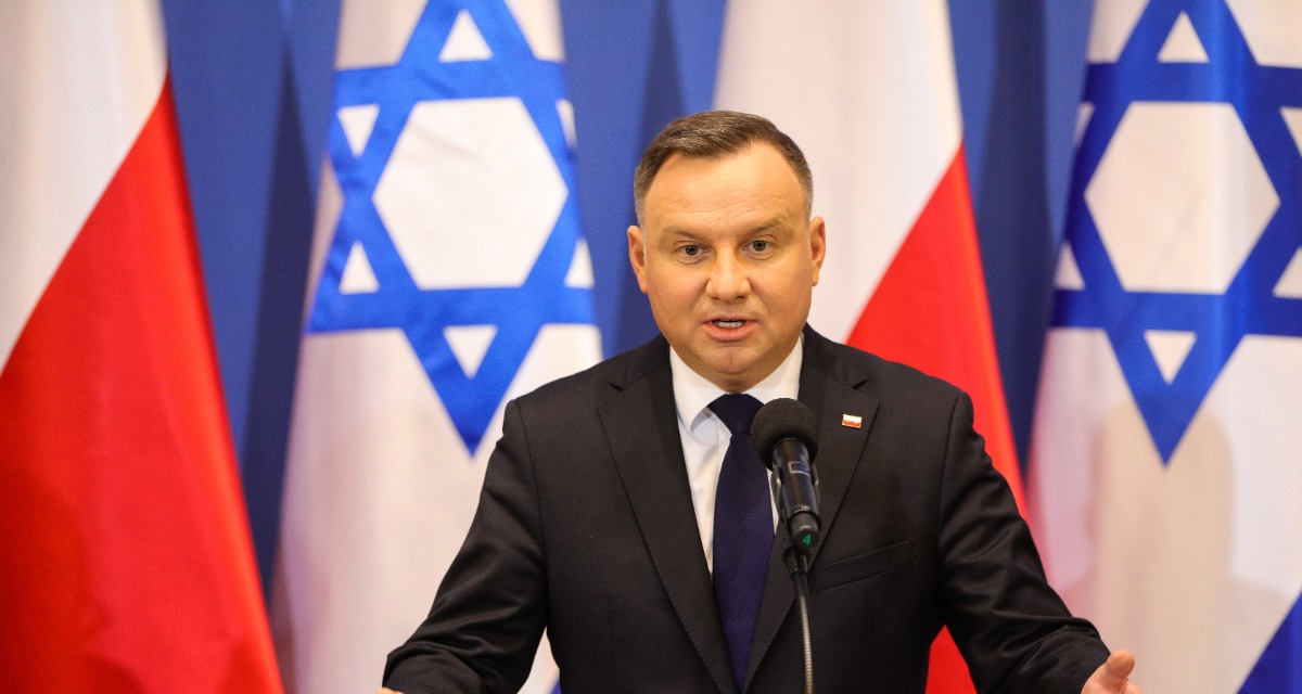 Israël noemt Poolse wet ‘antisemitisch’ | Mexicaanse kartels bedreigen media