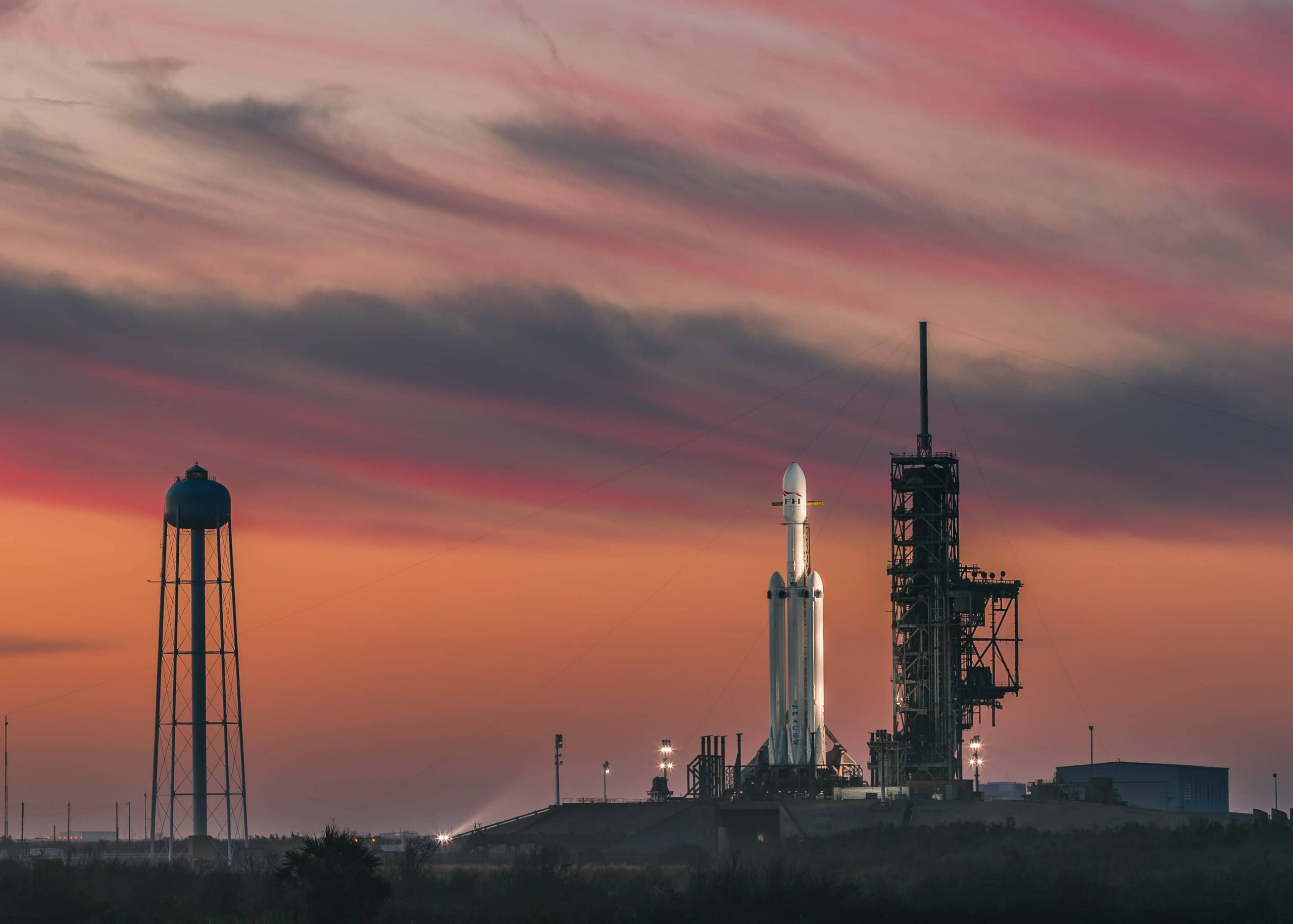 Het is tijd voor ruimtevaartregels: ‘Steeds meer miljonairs kopen een ticket’ spacex tKs 2sBoqAg unsplash scaled