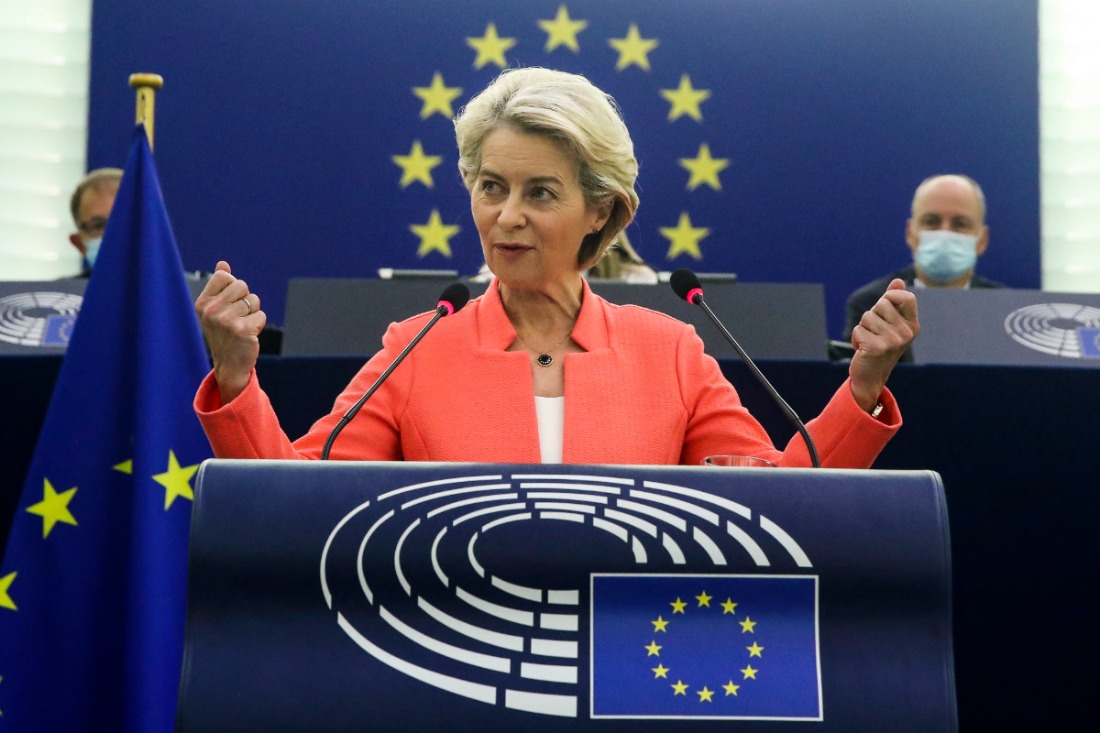 Von der Leyen viert ‘Europees succesverhaal’ | Frankrijk doodt jihadistisch kopstuk