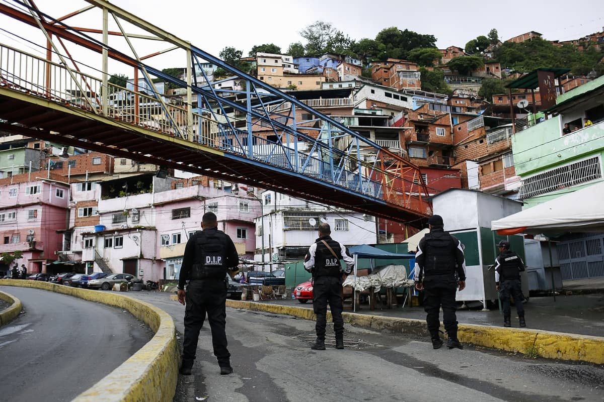 ‘Als ik arm was, zou ik stelen.’ Hoe Chávez de misdaad vrij spel gaf in Venezuela
