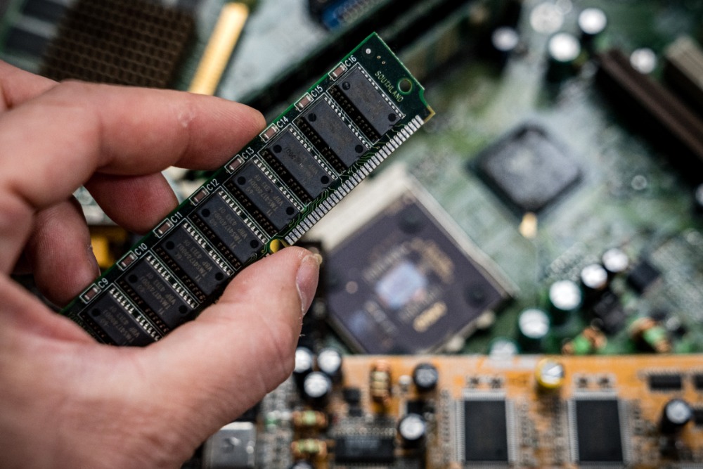 Bitcoin zorgt voor berg elektronisch afval | Japan gaat radioactief water in zee lozen