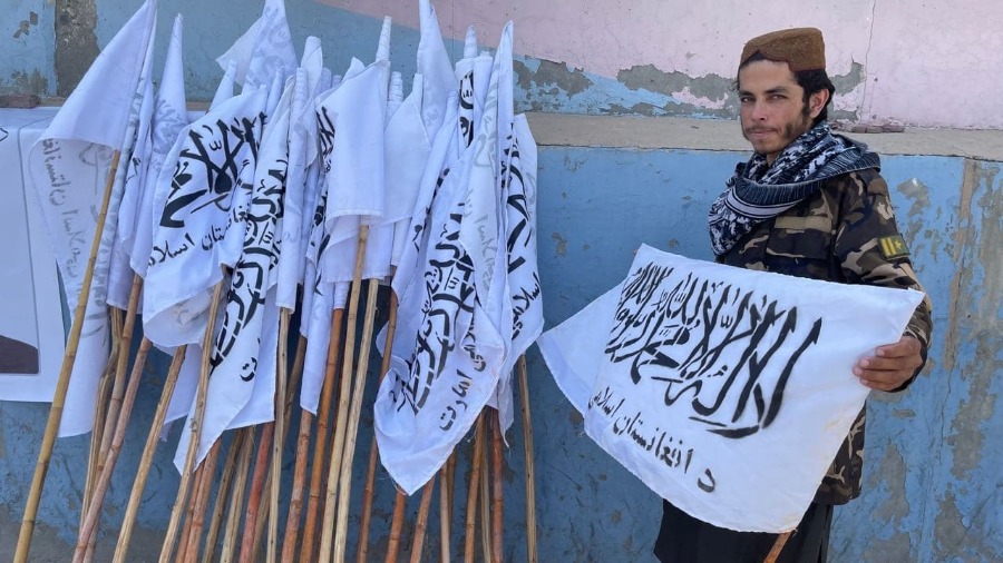 Deze talibaninfluencer kan ongehinderd propaganda verspreiden