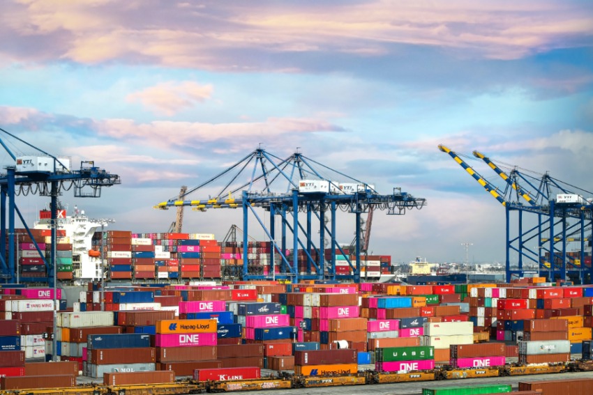 Haven Los Angeles wil af van niet-opgehaalde zeecontainers
