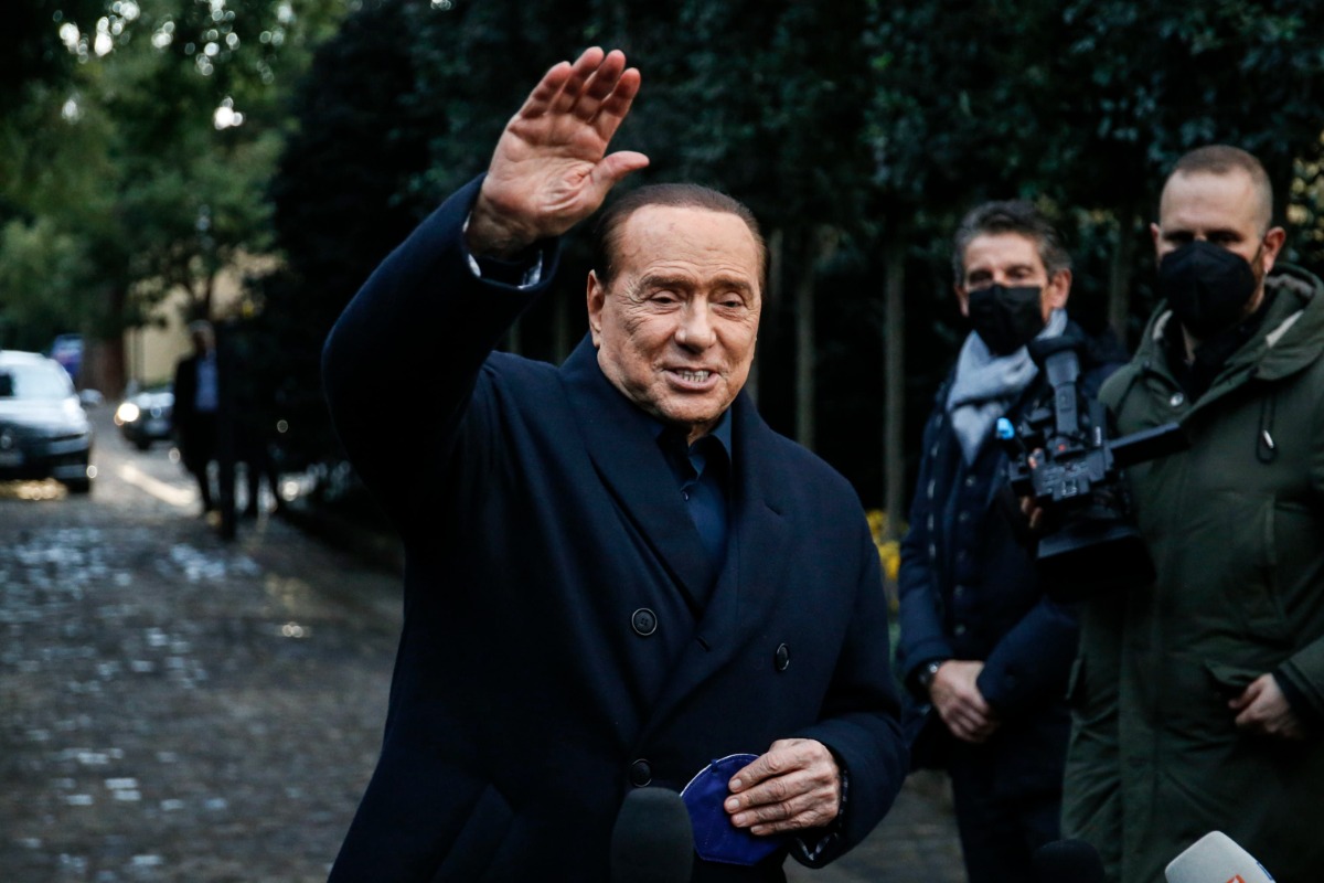 Italië: Silvio Berlusconi in ziekenhuis opgenomen met longproblemen