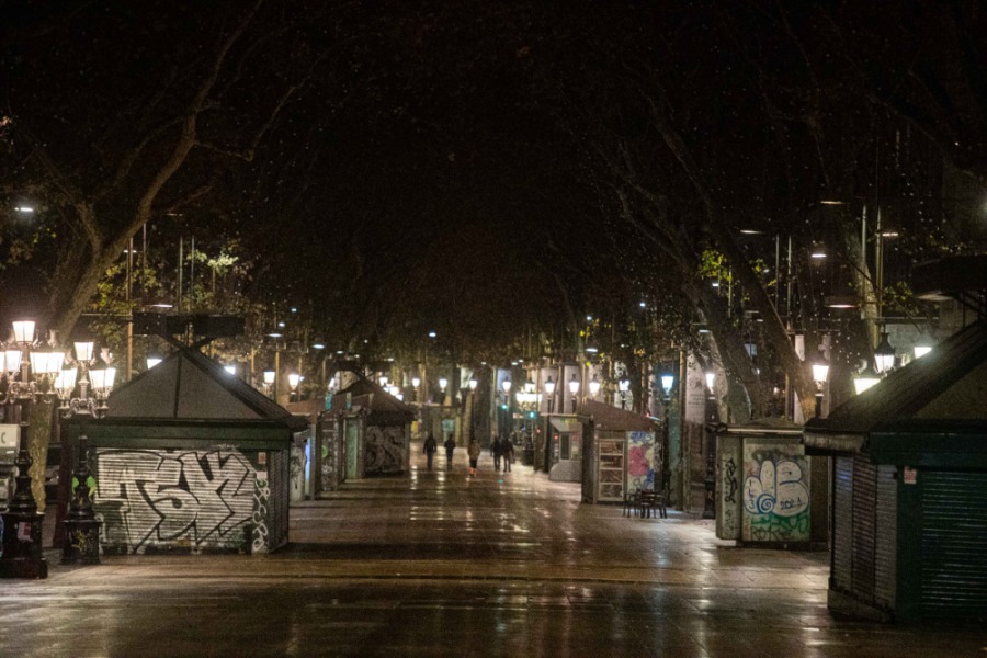 Catalonië voert avondklok in vanwege omikron