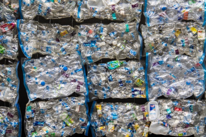 EU onthult plan voor ‘grootste verbod ooit’ op gevaarlijke chemische stoffen