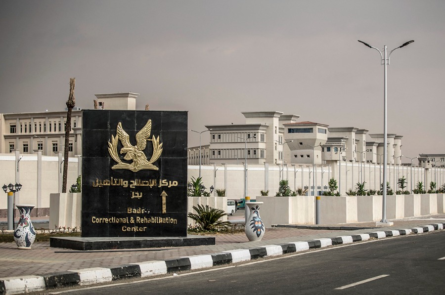 Tien leden van Moslimbroederschap ter dood veroordeeld in Egypte