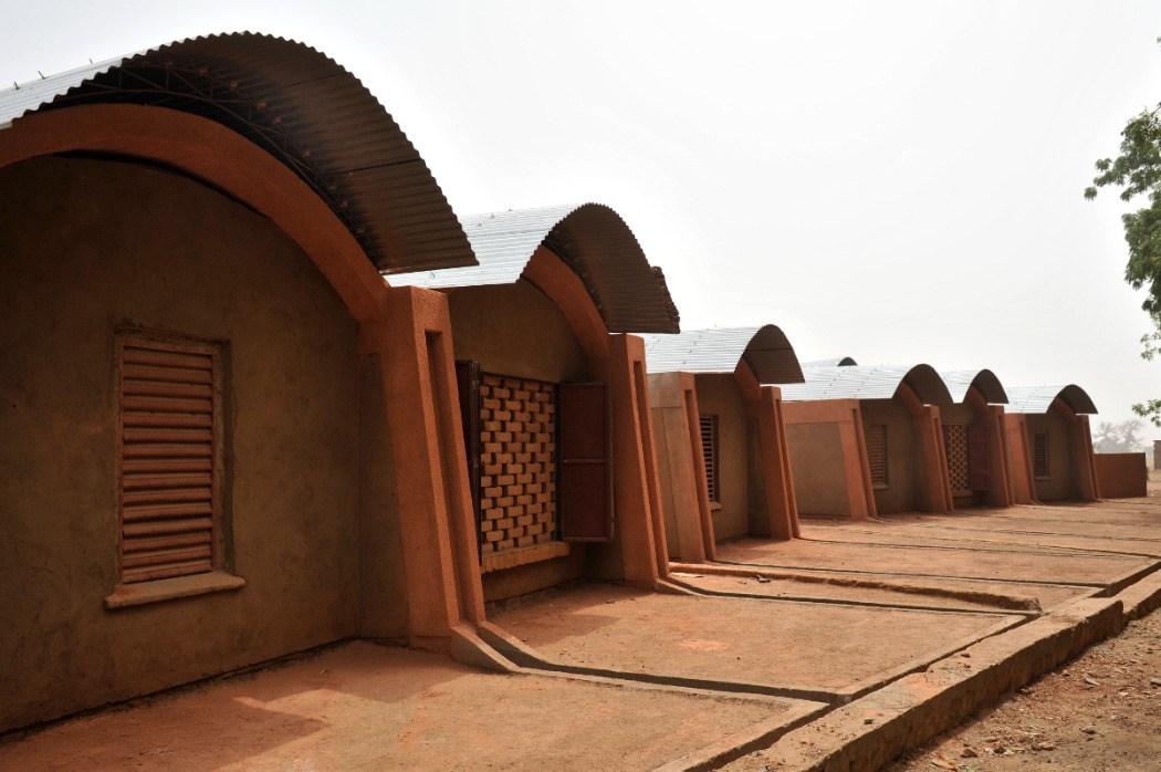Francis Kéré ontvangt als eerste Afrikaanse architect de Pritzker Prize