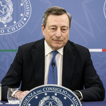 Draghi roept op tot extra investeringen om EU-economie op te krikken