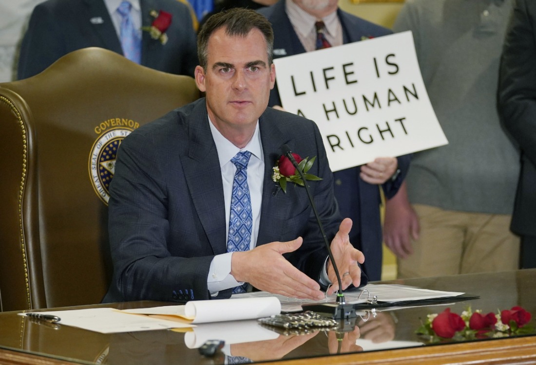 VS: Oklahoma voert wet in die abortus vanaf bevruchting verbiedt
