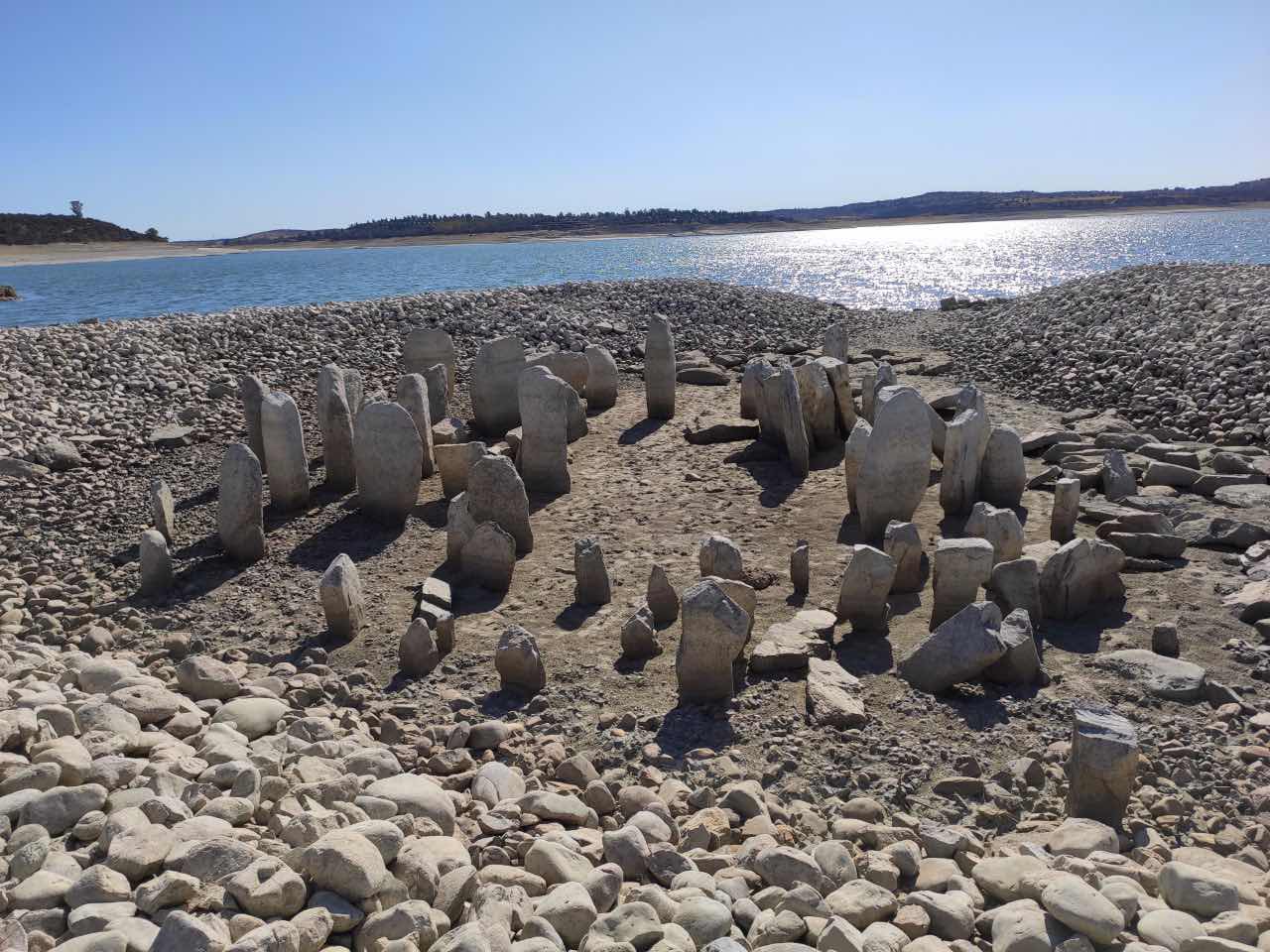 Door droogte duikt ‘Spaanse Stonehenge’ weer op Dolmen Guadalperal Verano 2019 3