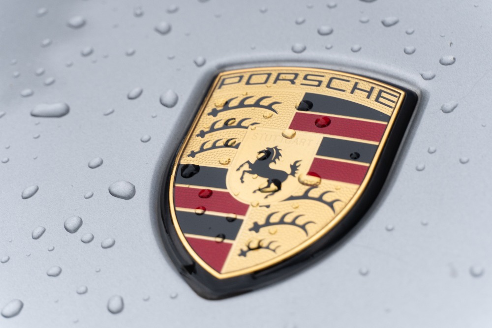 Porsche gaat naar de beurs caspar rae XLFZ3vkpQII unsplash 1