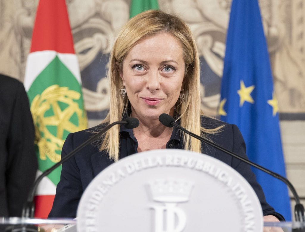 Giorgia Meloni, de premier met vele gezichten
