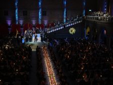 Winnaars Nobelprijs krijgen prijs uitgereikt