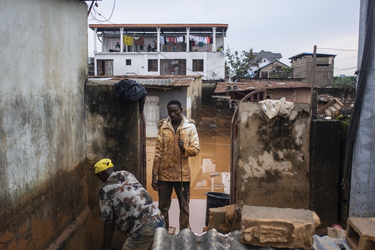 Tientallen doden na noodweer in Kinshasa, Congo