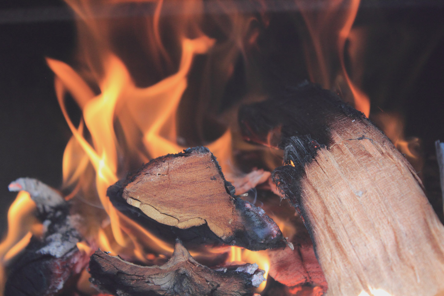 Het stoken van hout is een brandende kwestie