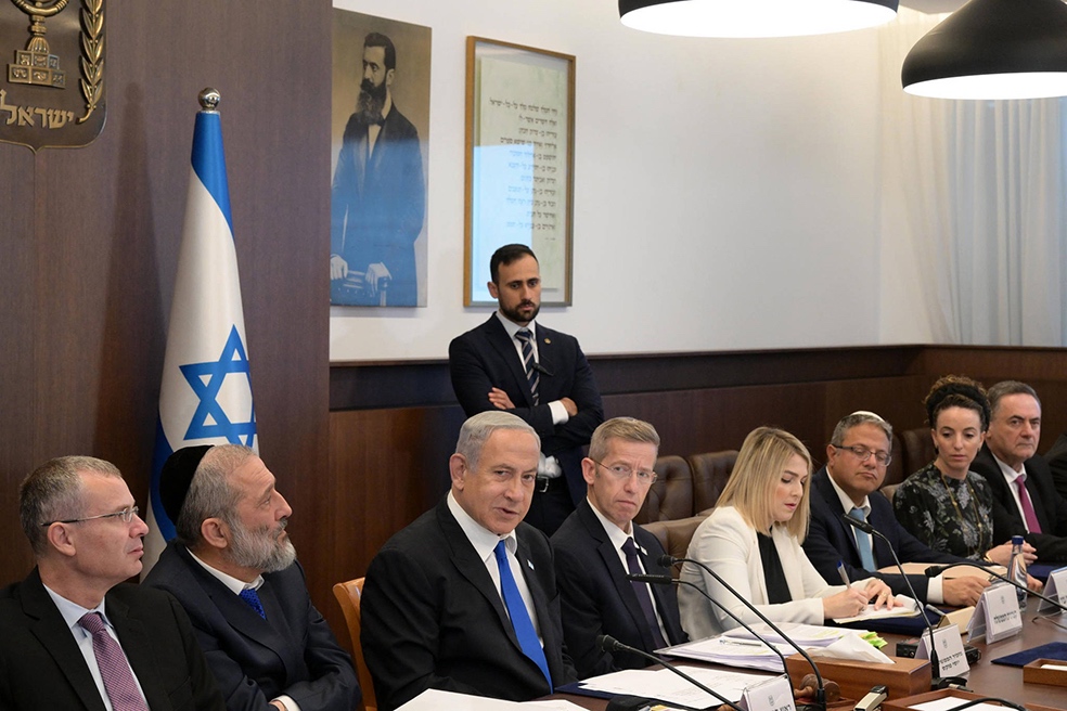 Netanyahu onder het juk van extreemrechts