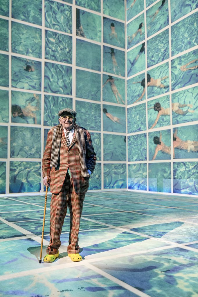8. David Hockney at Lightroom photographer Justin Sutcliffe 682x1024 1