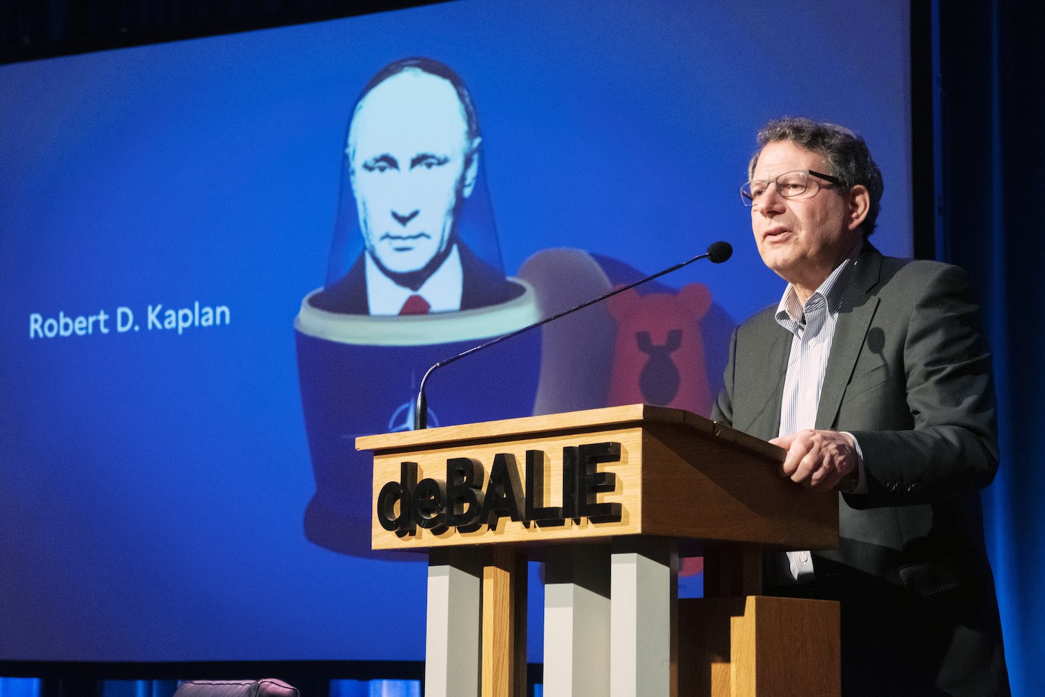 Robert D. Kaplan over zijn steun aan de Irakoorlog: ‘Ik ben gezakt voor mijn test als realist’