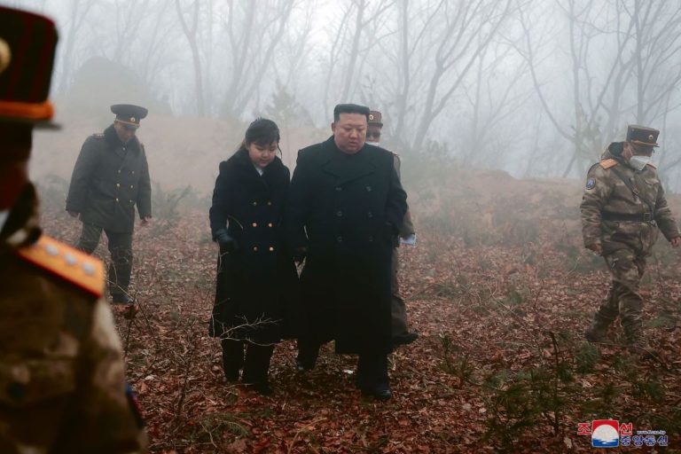 Noord-Korea houdt vast aan kernwapens, maar wat wil Kim Jong-un met al die raketten? Noord-Korea houdt vast aan kernwapens, maar wat wil Kim Jong-un met al die raketten?