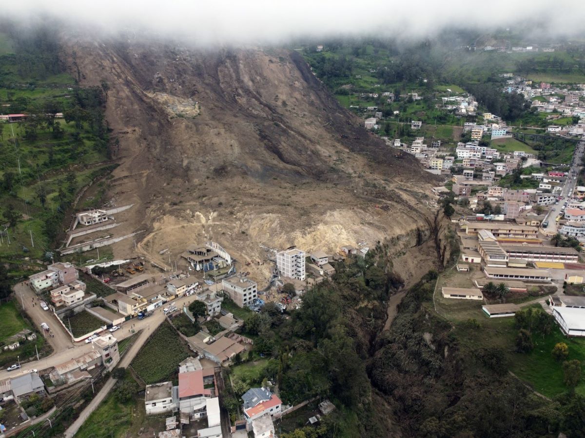 Aardverschuiving in Ecuador eist minstens zeven levens