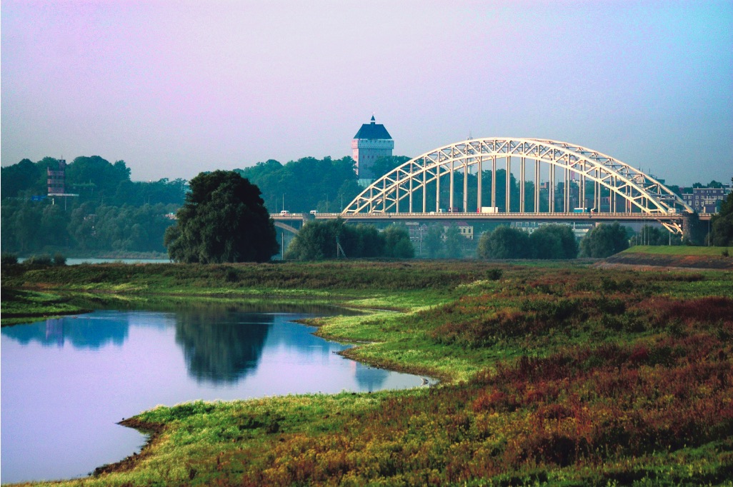 Hoe Nederland bij de Millingerwaard niet langer tegen het water vecht Hoe Nederland bij de Millingerwaard niet langer tegen het water vecht