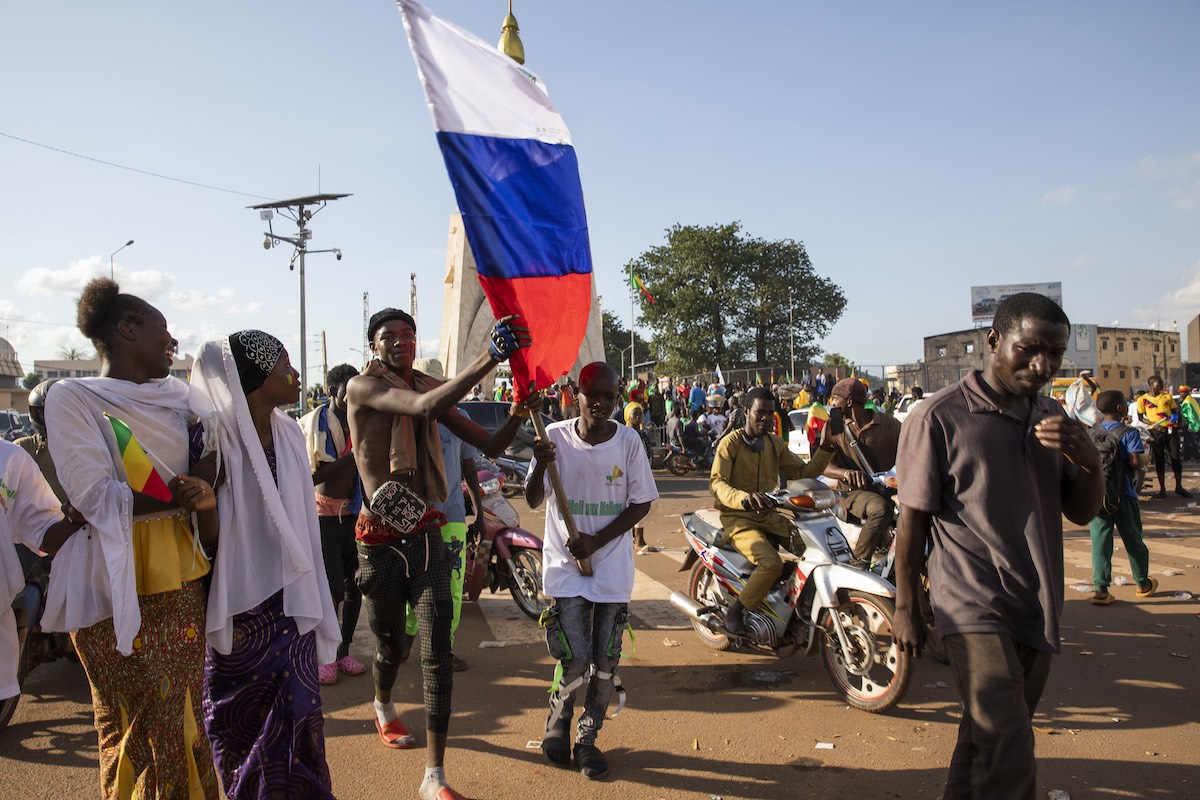 De westerse relaties met Afrika en Azië staan op instorten en daar profiteert Rusland van De westerse relaties met Afrika en Azië staan op instorten en daar profiteert Rusland van