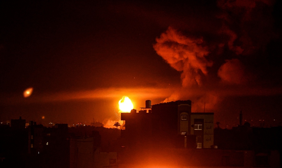 Israël vuurt raketten af op Gaza na aanval vanuit Libanon