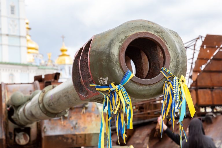 NYT: menselijke verliezen van Rusland en Oekraïne zitten boven de 2 miljoen