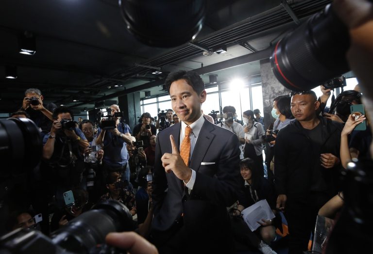 Thailand: prodemocratische oppositie wint verkiezingen van leger Thailand: prodemocratische oppositie wint verkiezingen van leger