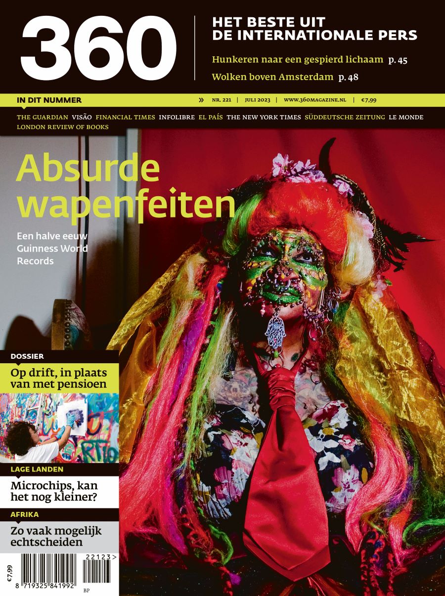 Julinummer | Absurde wapenfeiten