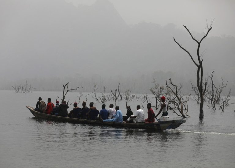 Nigeria: tientallen doden bij een schipbreuk op de rivier de Niger