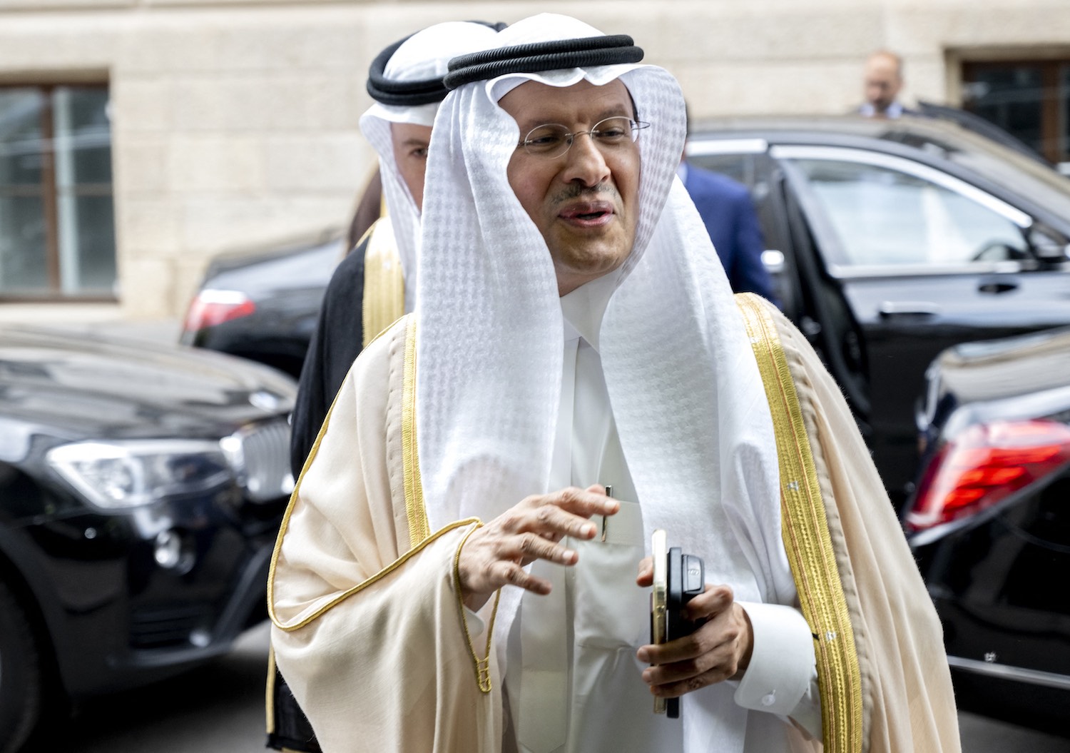 Saoedi-Arabië verlaagt olieproductie opnieuw om prijs te stuwen