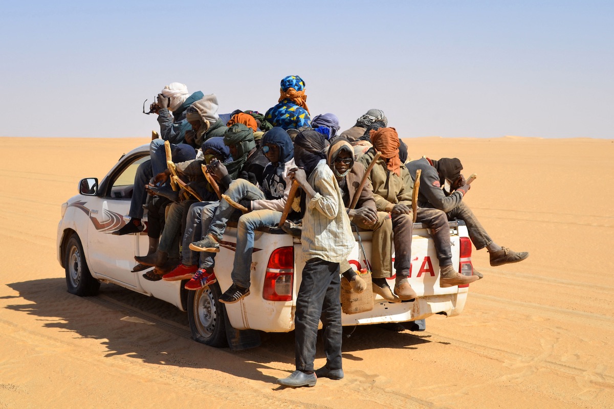 Lichamen in de woestijn: in Niger zijn de gevolgen van Europees grensbeleid pijnlijk zichtbaar