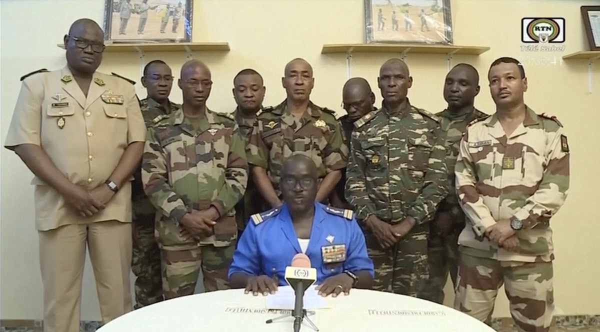 Soldaten plegen coup in Niger en houden president vast