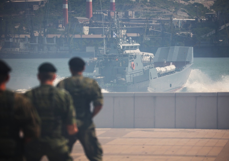 Oekraïne valt marinebasis Rusland in Zwarte Zee aan