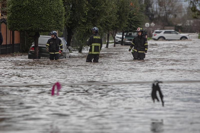 Zeker drie doden en duizenden dakloos door overstromingen in Chili